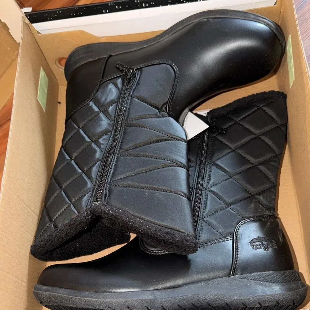 totes Black Quilted Winter Boots